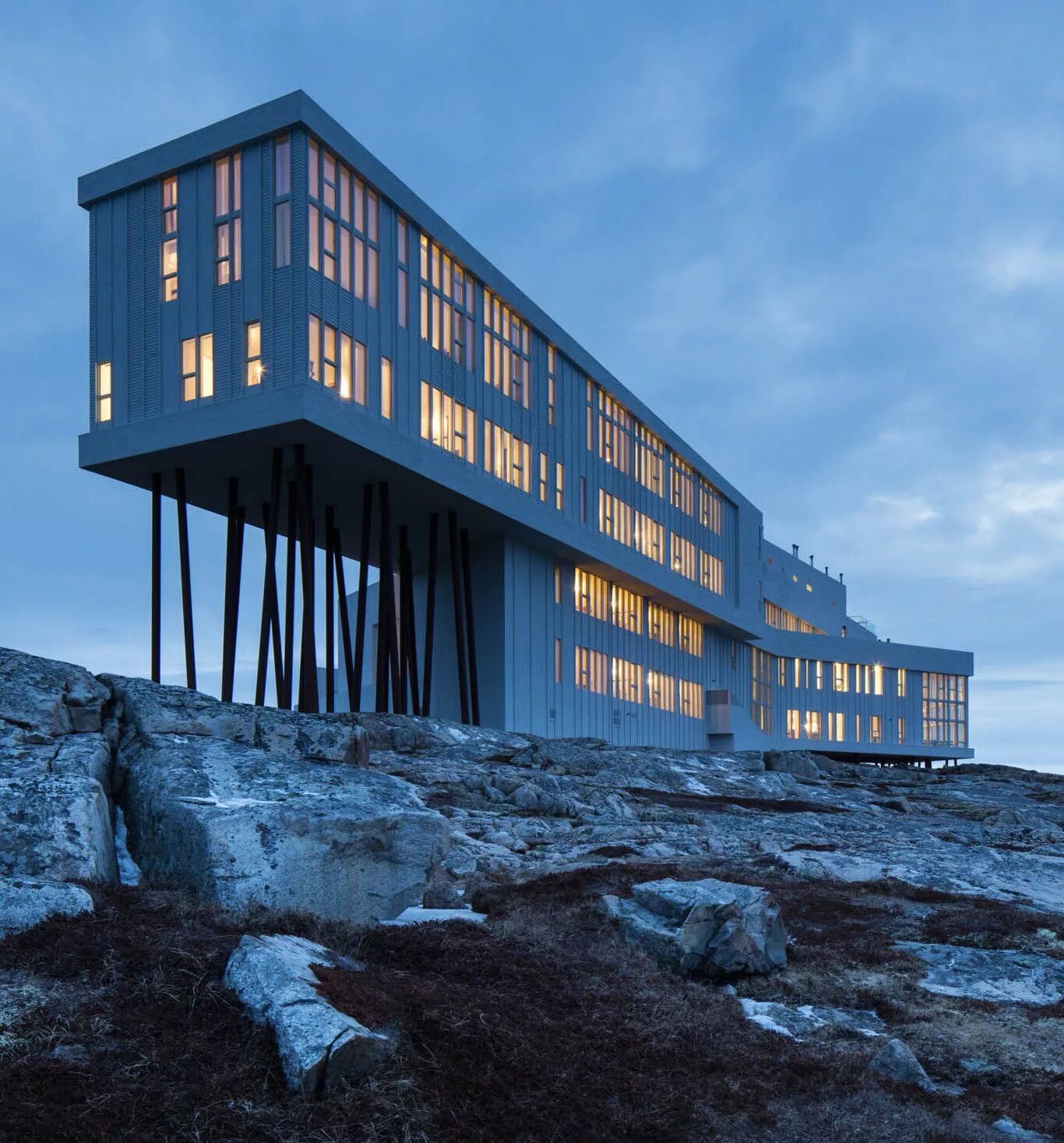 Fogo Island отель. Фого. Fogo Island Inn презентация. Мальдек фото. Island inn