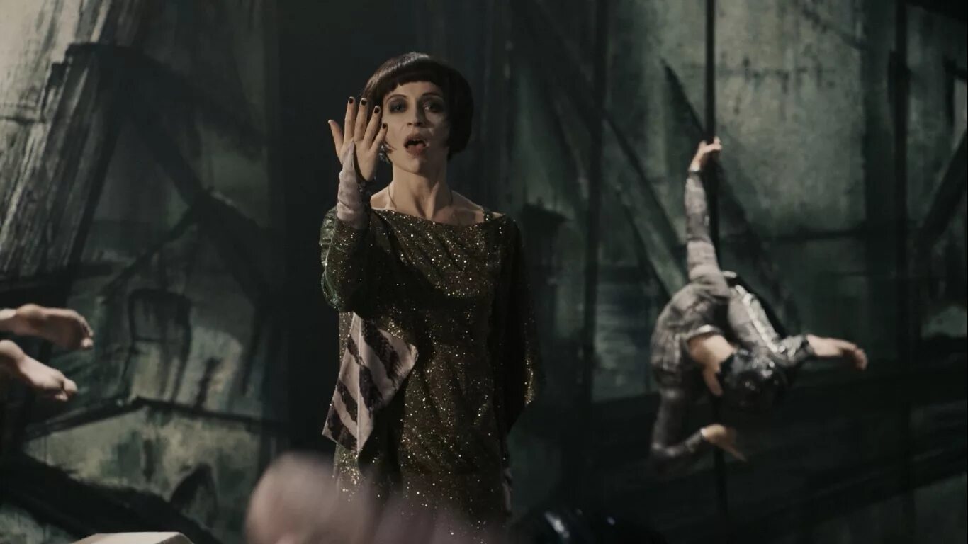 Вавилон 2017. Лив лиза фрис в сериале вавилон берлин. сериал вавилон берлин 3 сезон. вавилон берлин хельга. полковник гюнтер вендт вавилон берлин.