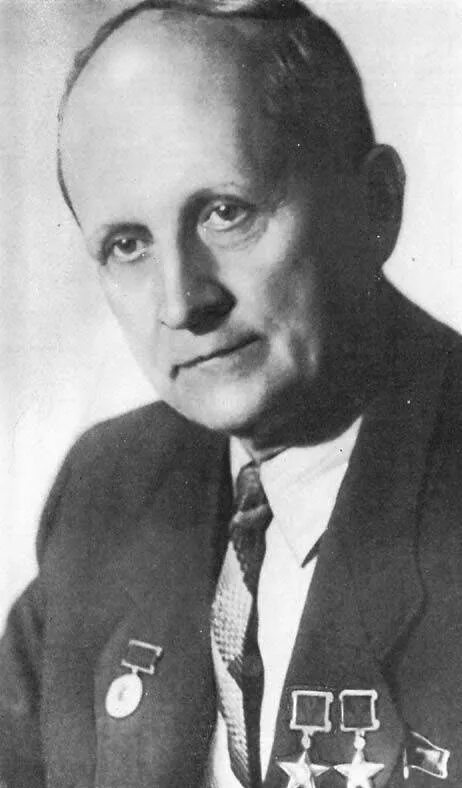 Pawel Suchoj (1895-1975) © Средняя школа № 73 г. Минска