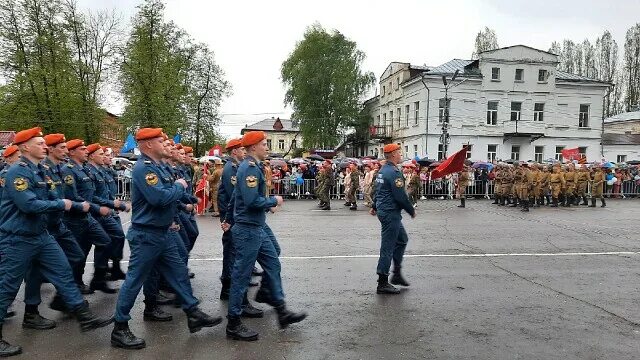 Победа мичуринск. Парад Победы в Мичуринске. Празднование 9 мая Мичуринск вчера. Брянская таможня празднование день Победы. Участие в параде на 1 мая Мичуринск.