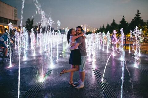 Около фонтана