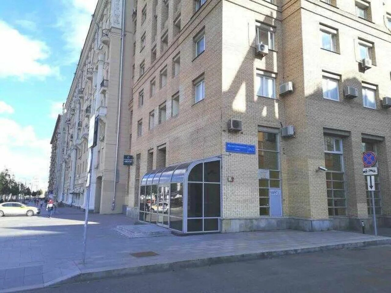 Ул. 24/2. Ул. Малая дмитровка дом 25 вид со двора. 24/2.