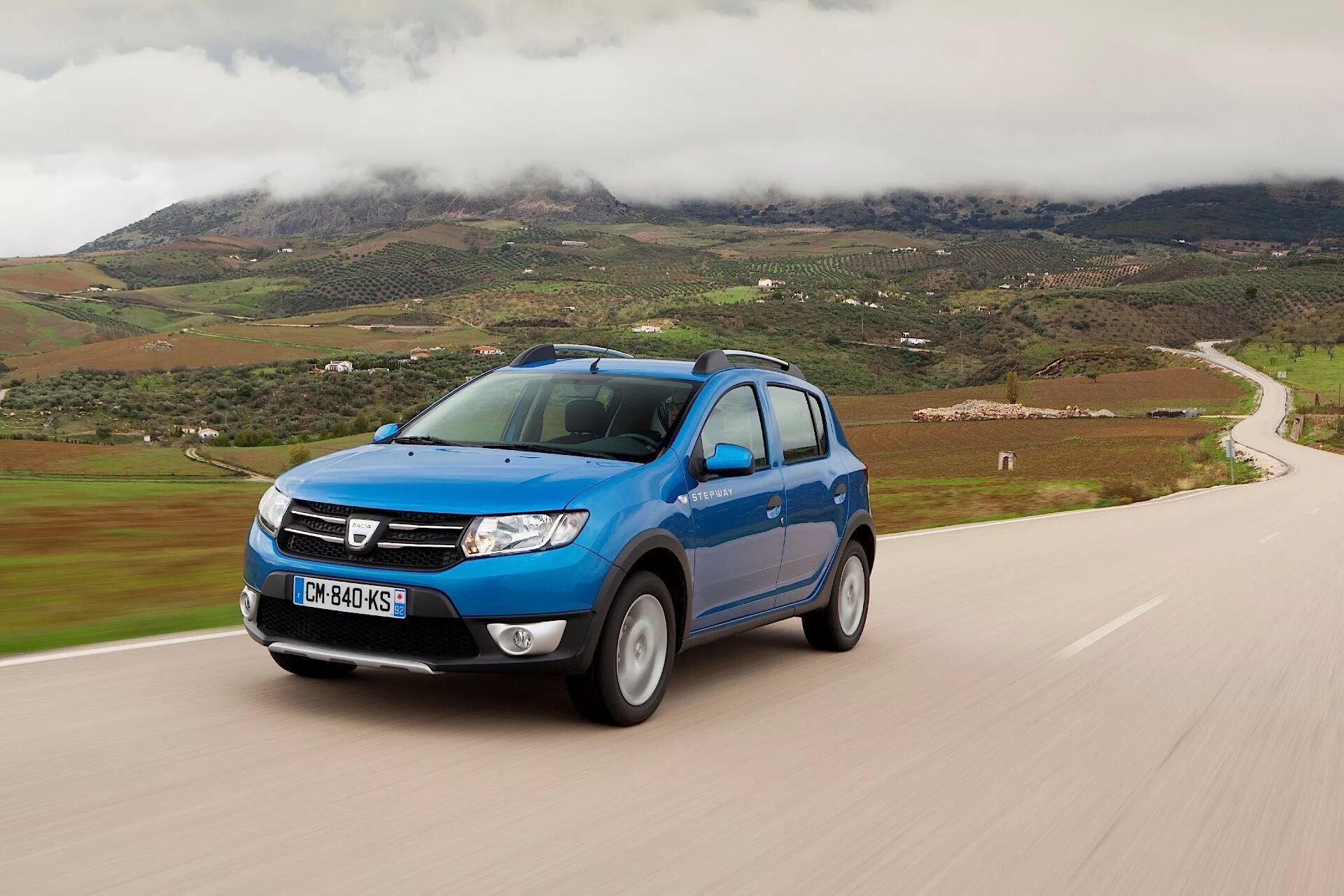Dacia sandero stepway. Рено сандеро дачия. дакия степвей. дачия сандеро степвей. renault dacia stepway.