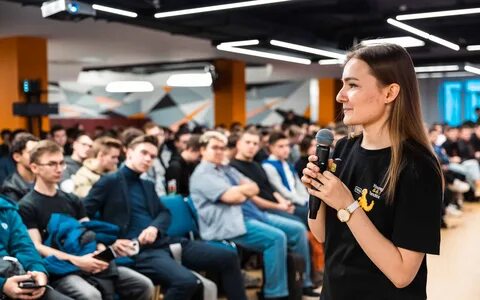 На мероприятии находится