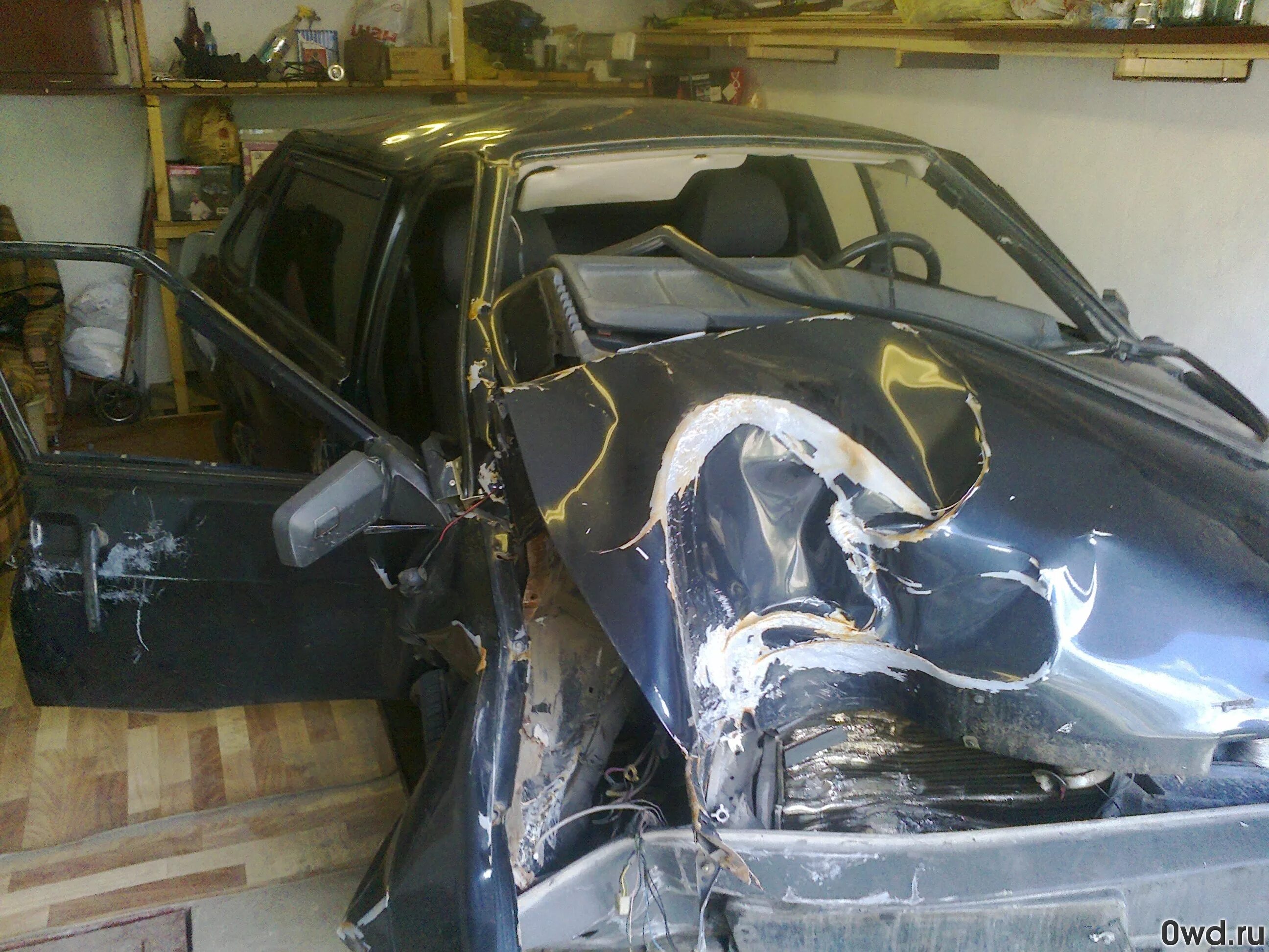 ваз 21099 черная битая. битая машина ваз 21099. разбитый форд фокус 3. битфй перевертышь хундай. битые авто в спб.