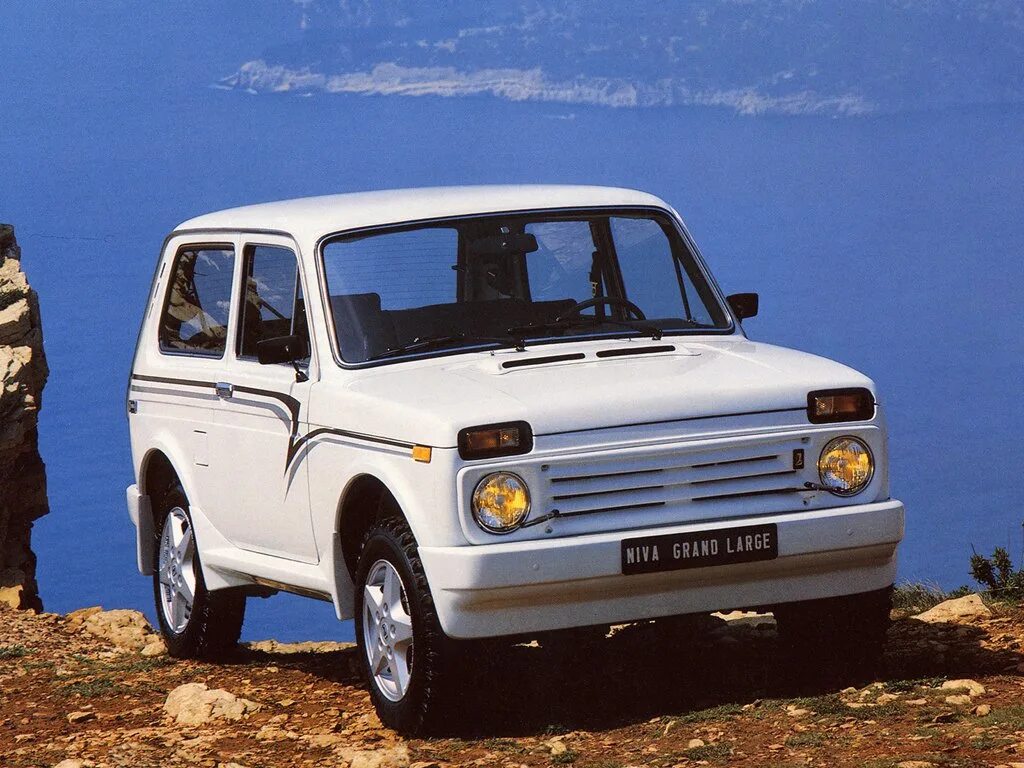 Сколько есть нива. Lada Niva (ВАЗ-2121). Лада Нива 2121 экспорт. ВАЗ 2121 Lada - Нива. Нива ВАЗ 2121 экспорт.