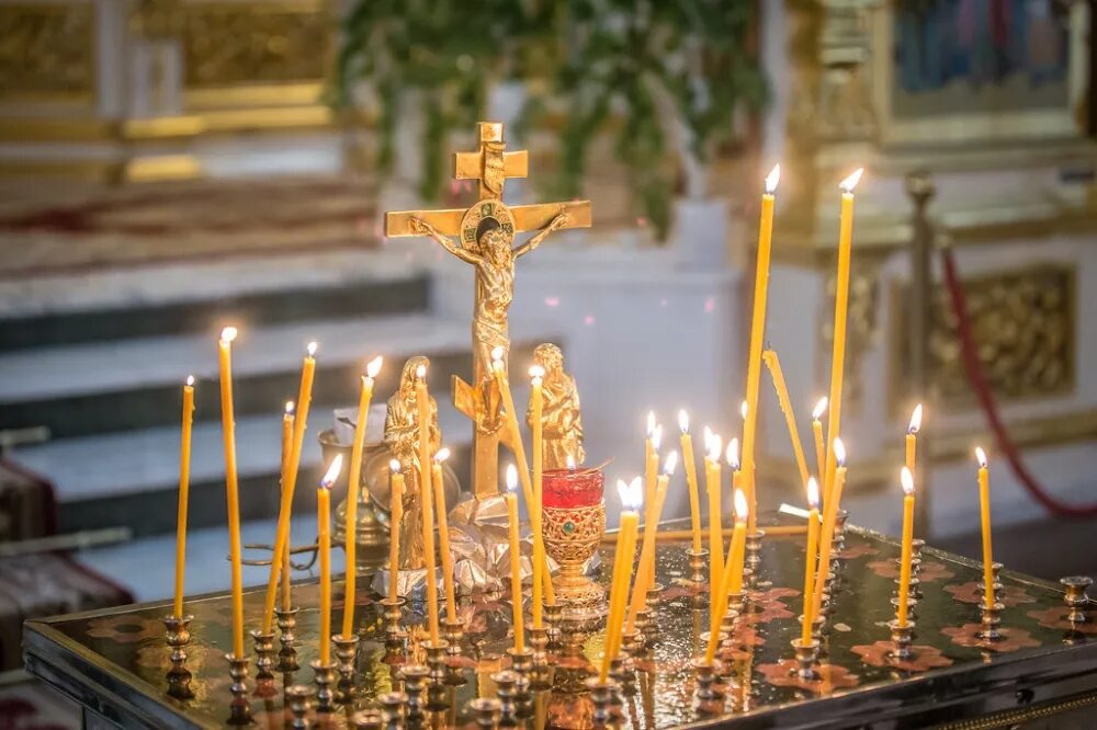 Радоница можно ли ставить свечи за упокой. Троица поминовение усопших. радоница 2025.