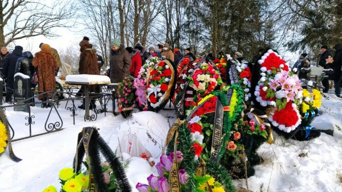 Рыжкова похоронят. Похороны Жанны Шепляковой. Простились с погибшими убийст.