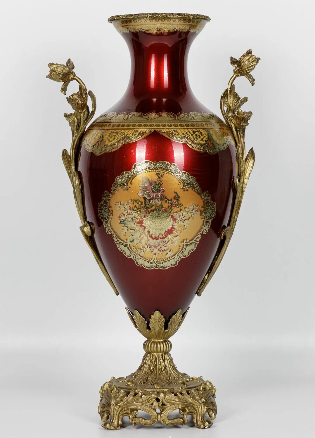 Ваза для цветов пластиковая напольная. Glasar ваза. Ваза-бокал. Полосатая ваза ссср. Стеклянные бутылки синего цвета.