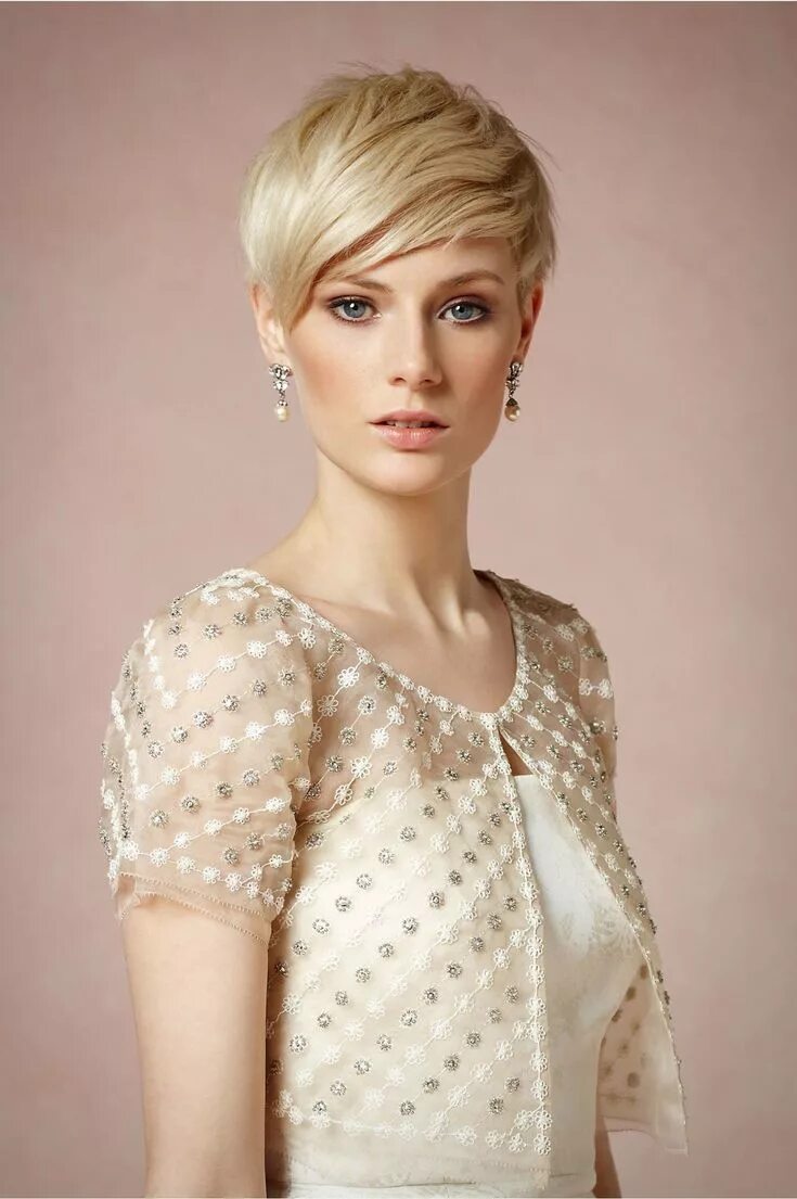 Pin by Rachael on Hair ideas Thick hair styles, Short hair cuts, Short hair cuts
