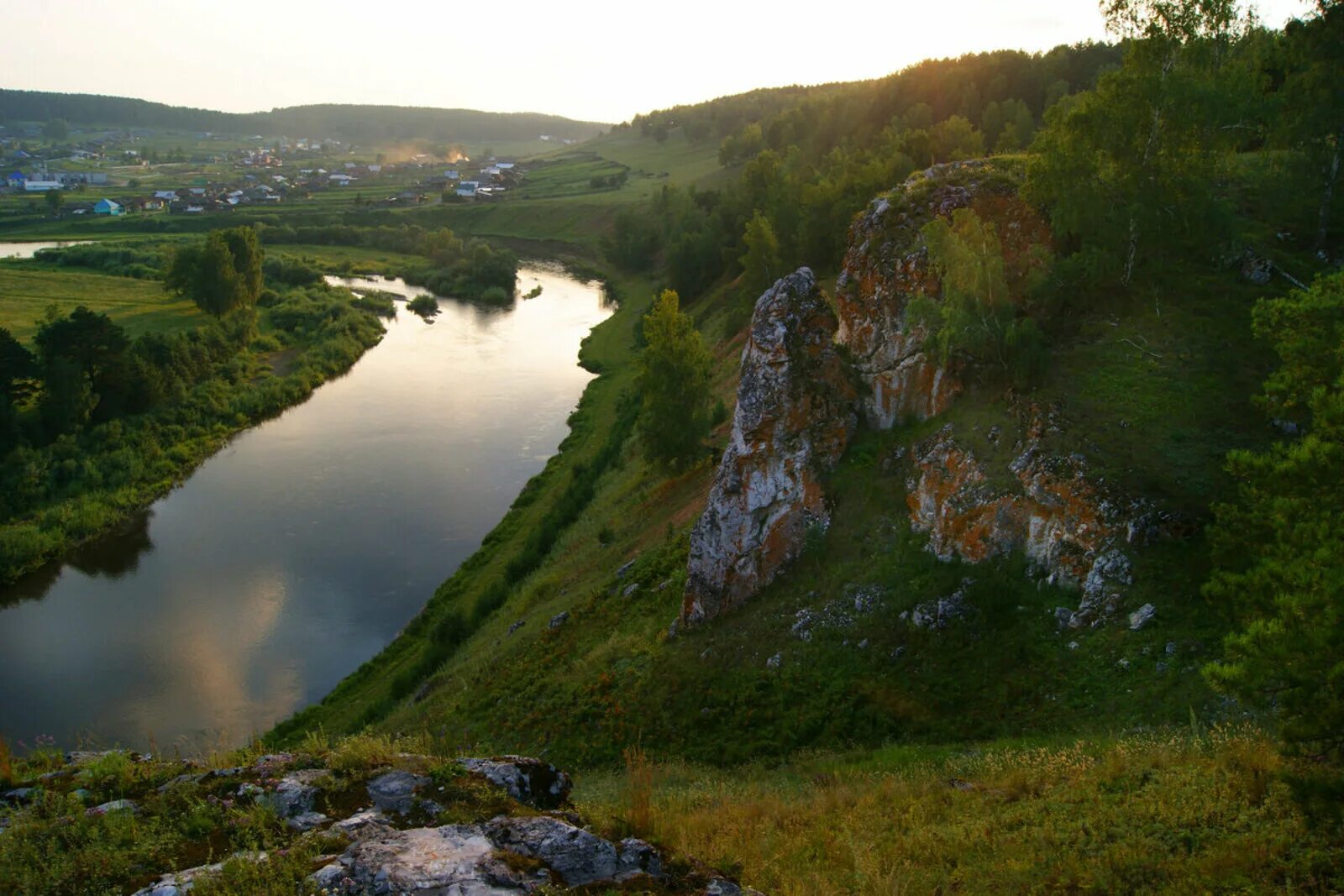 Уфа урал район. Река Уфа Красноуфимск. Урал река Уфа. Природа реки Уфа Красноуфимск. Река уфимка в Башкирии.