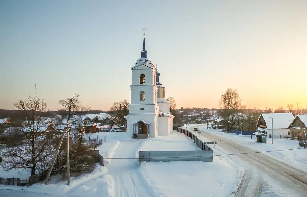 Яжелбицы новгородская область. Яжелбицы. Яжелбицы Новгородская. Село Яжелбицы Валдайского района Новгородской области.