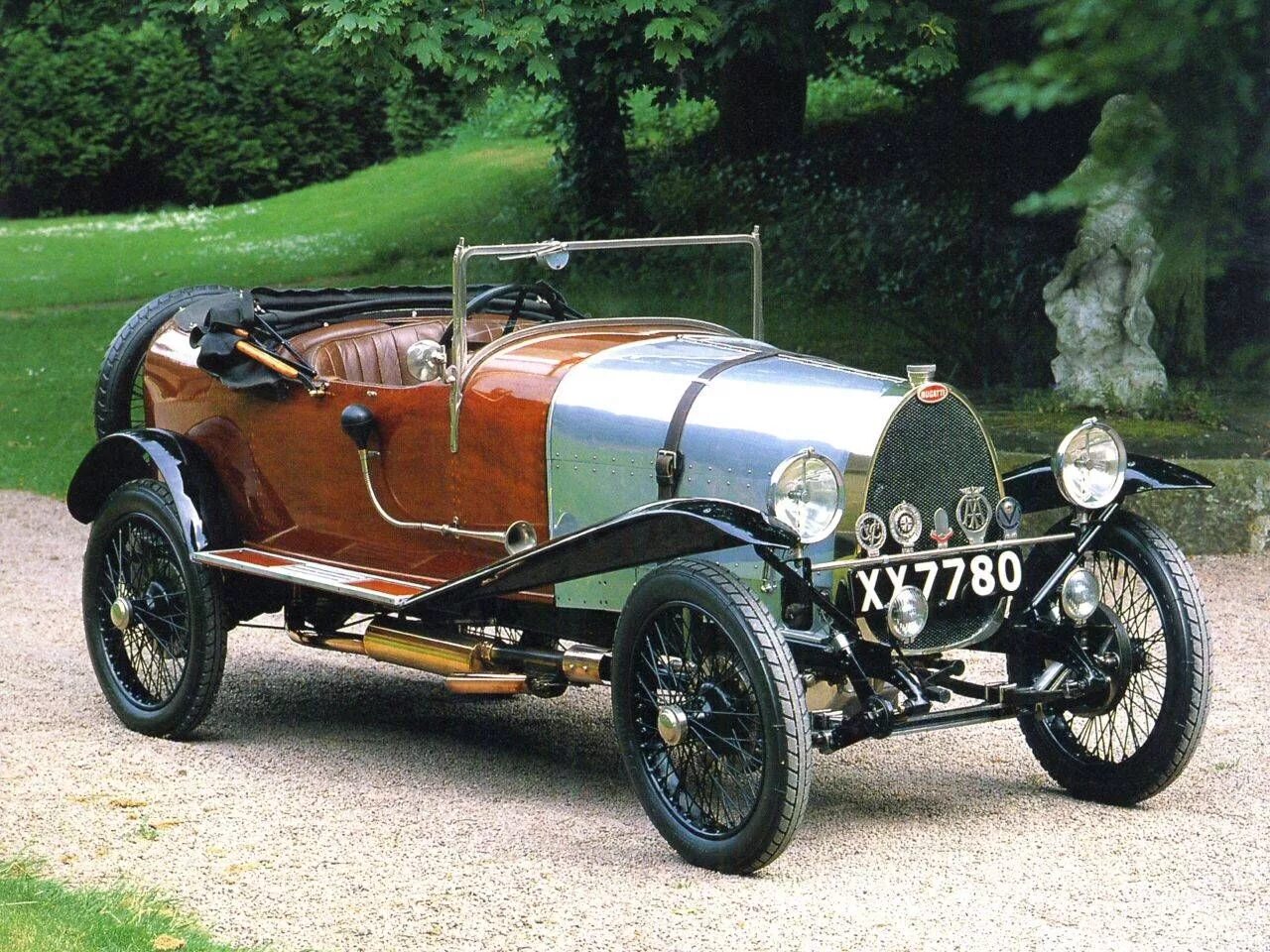 Автомобили бывшем употреблении. Bugatti Type 22 Brescia. Bugatti Type 22 Brescia Roadster 1925. Бугатти 1959. Первая машина Бугатти.