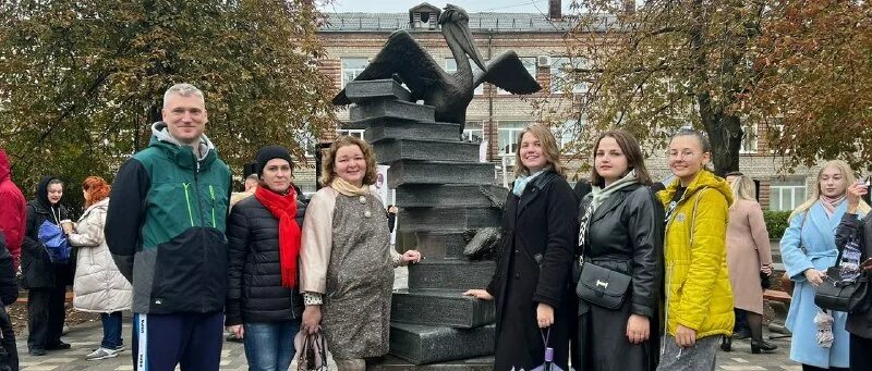 Институт транспорта сервиса и туризма воротынец инициалы. Окц ювао лого. Учитель ассоциации. Профсоюз ювао логотип. Нижний новгород экскурсии.