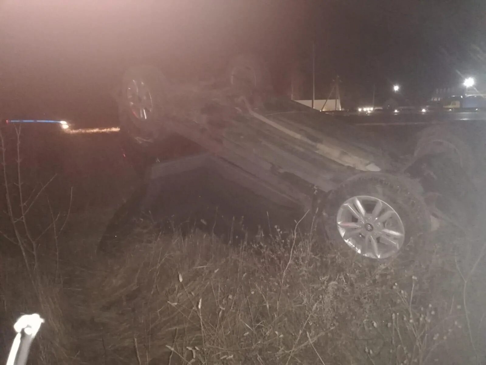 Авария в Красноармейском районе вчера Саратовская область. Машина в кювете. ДТП Красноармейский район Саратовская область вчера.
