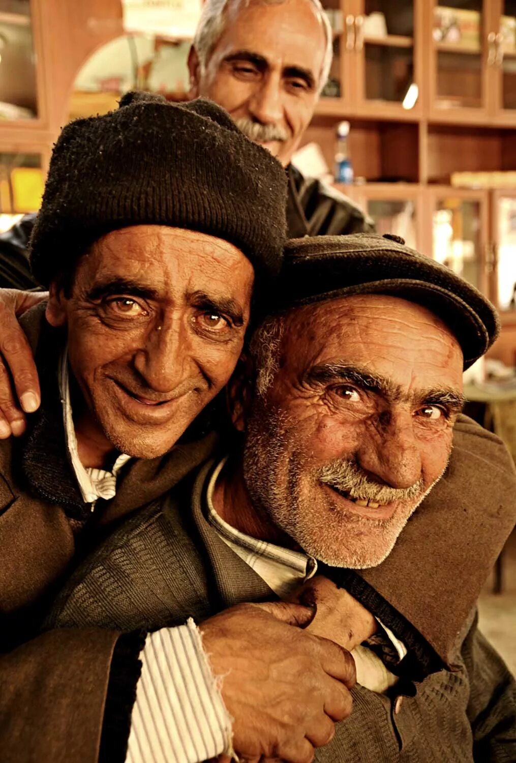 Старики турки. Старый турок. Турецкий мужчина старик. Турки мужчины старые.