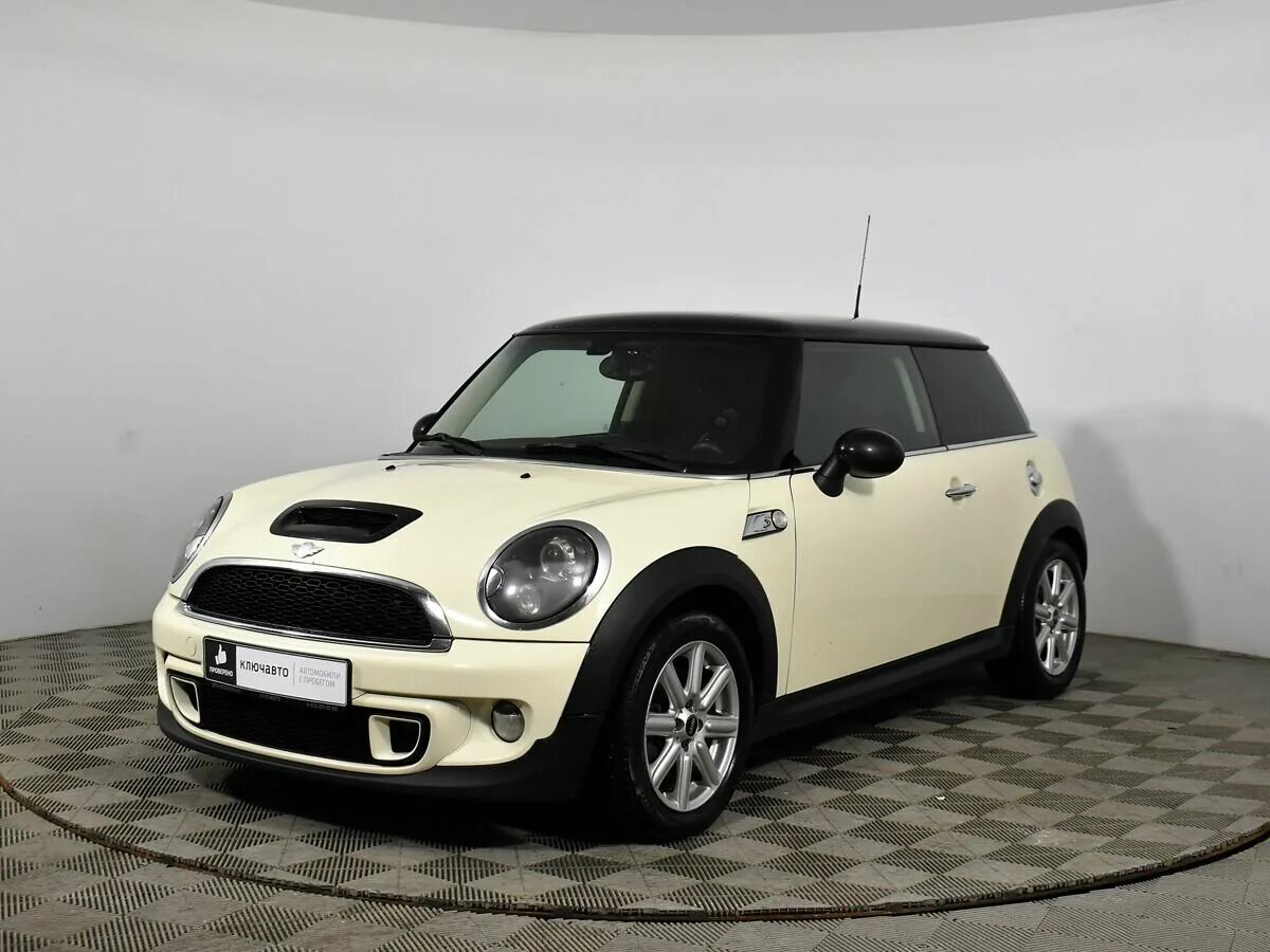 Продажа б у мини. Mini Cooper s 2010. Мини Купер s r56. Mini Cooper r56s 2010. Mini Hatch Cooper s r56.