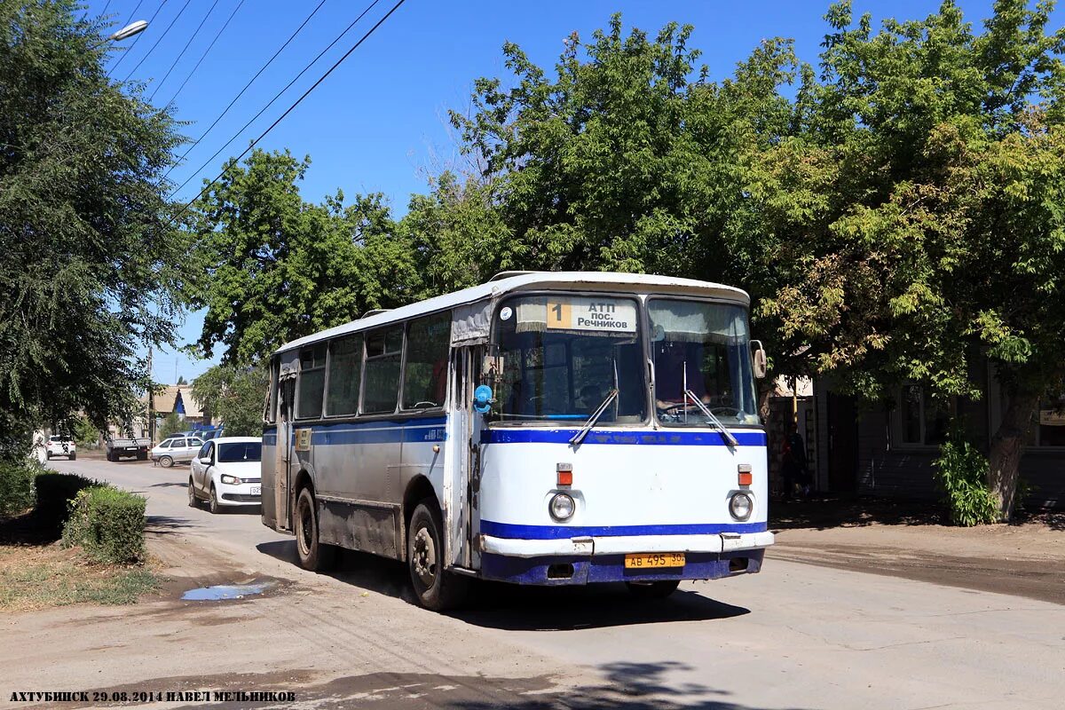 Автобус 30 астрахань расписание. Автостанция Ахтубинск. Автобусы Ахтубинск. Транспорт в Ахтубинске. Улицы Ахтубинска.