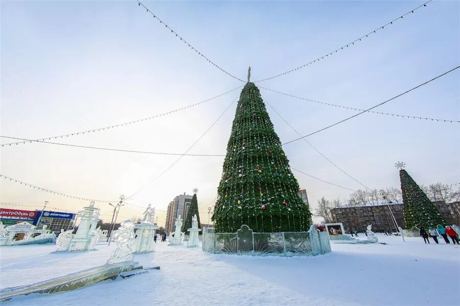 елка татышев красноярск 2020. ру красноярск. Elki-luxкарпатская2. елка на дк 1 мая красноярск. ленинский район красноярск дк 1 мая.