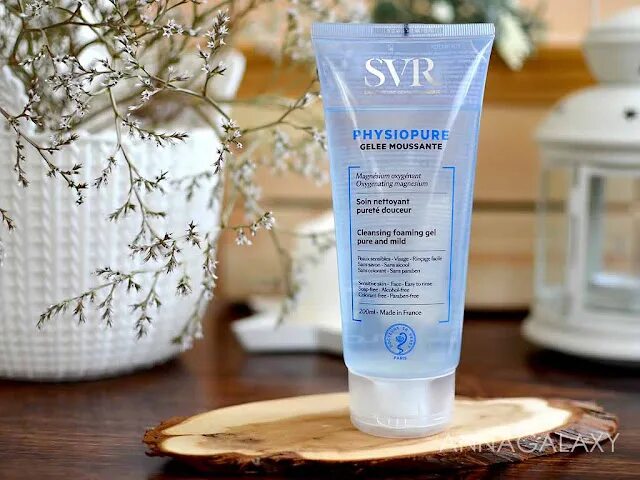 Svr gel. SVR гель для умывания Physiopure. SVR Topialyse гель для умывания. СВР Физиопюр гель. SVR 30 гель.