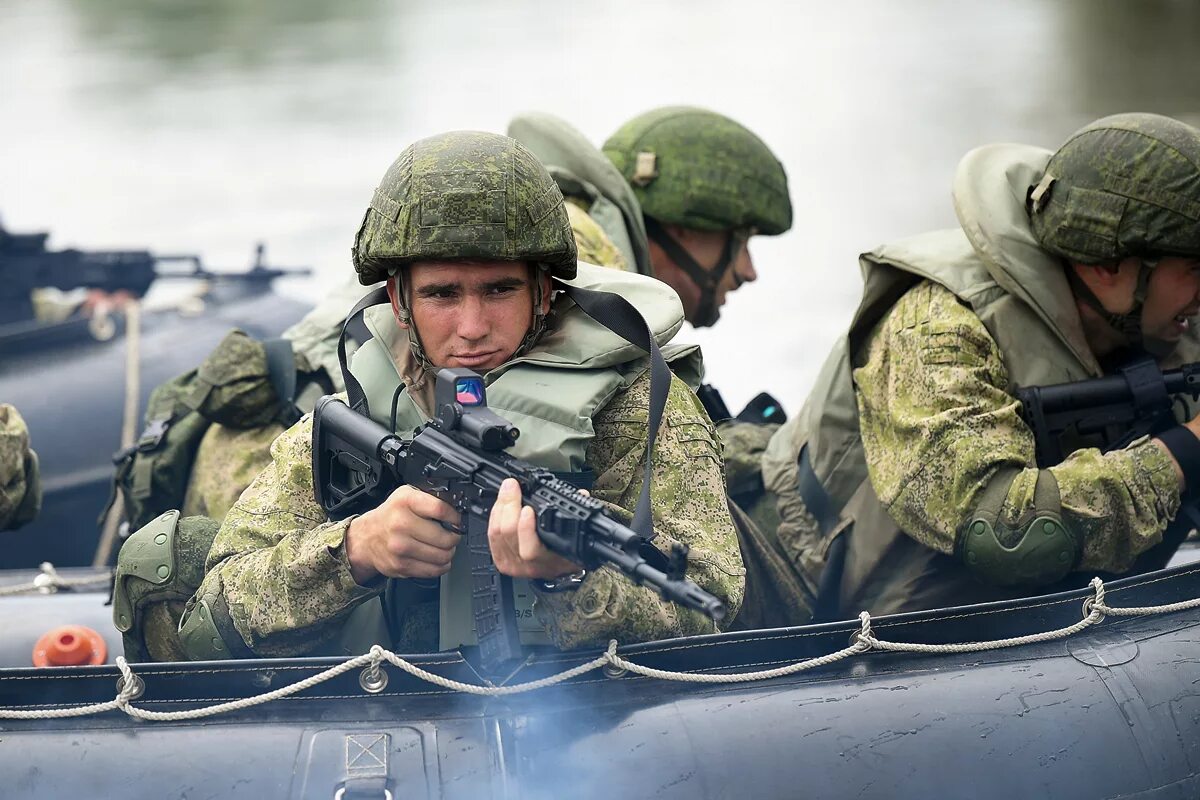 Военные учения. Российская армия учения. Военные силы. Современная армия РФ.