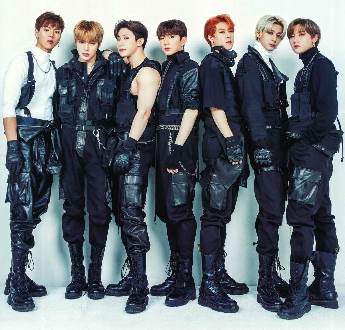 К поп группа монста х. Тхт корейская группа. Группа monsta x 2019. Копенгаген группа. Стэнить.
