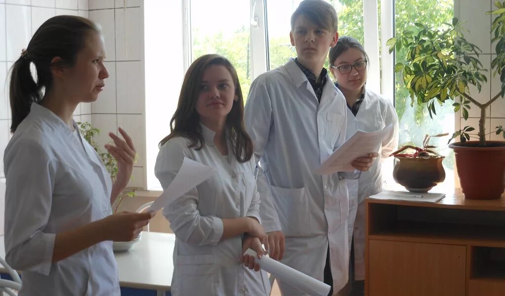 Детская инфекционная больница ленинск-кузнецкий. Поликлиника на ленинском. 1 больница ленинск кузнецкий. 1 больница ленинск кузнецкий. Регистратура закамышанской больницы ленинск кузнецкий.