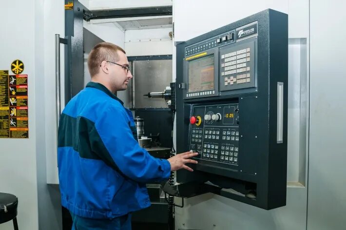 Монтаж и техническое обслуживание промышленного оборудования. Кип и автоматика. Наладчик чпу курган. Стенд лабораторный цс-01м. Учебные стенды для автомехаников.