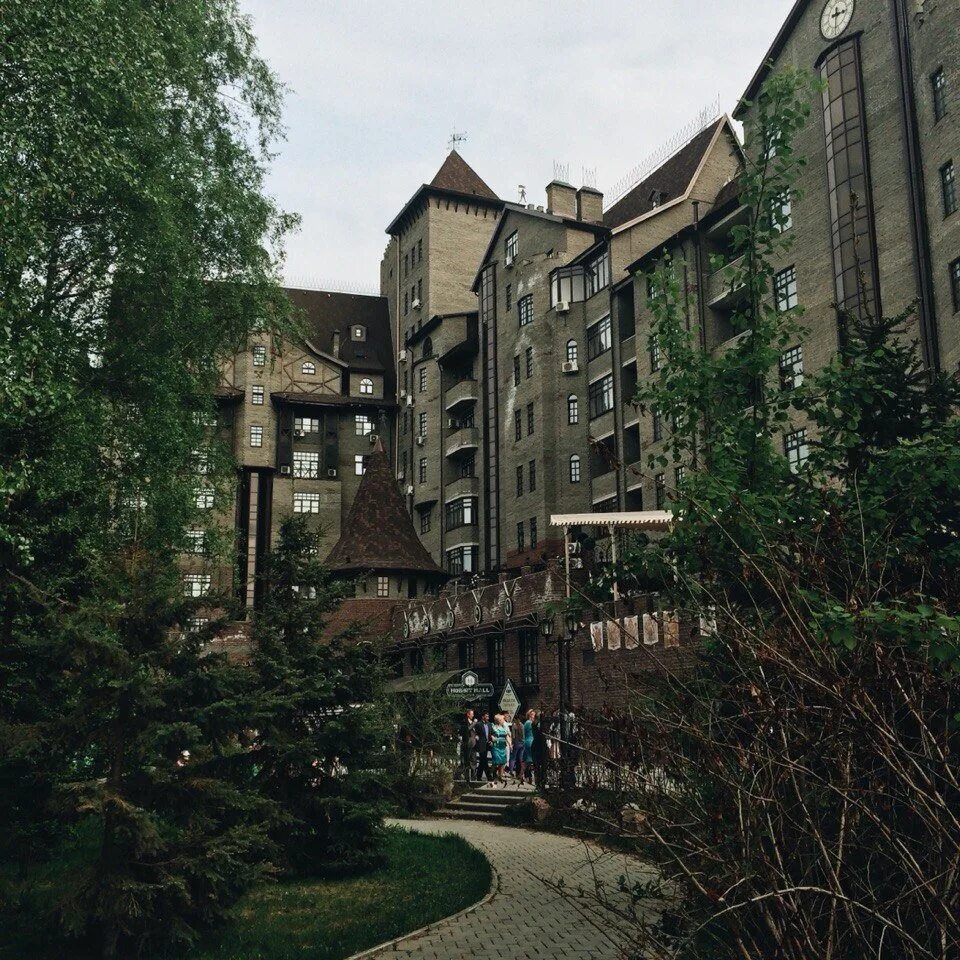 Бутик-отель green house тюмень. Отель green house тюмень. Бутик отель грин хаус тюмень. Грин хаус тюмень гостиница. Грин хаус тюмень гостиница номера.