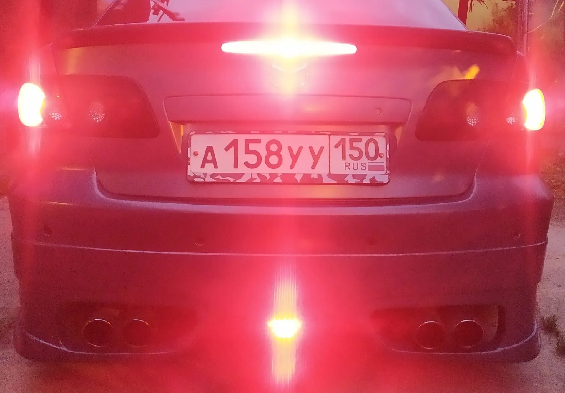 Сигнал мазда 6. Стоп сигналы Mazda 6 gg. Дополнительный свет Мазда 6 gg.