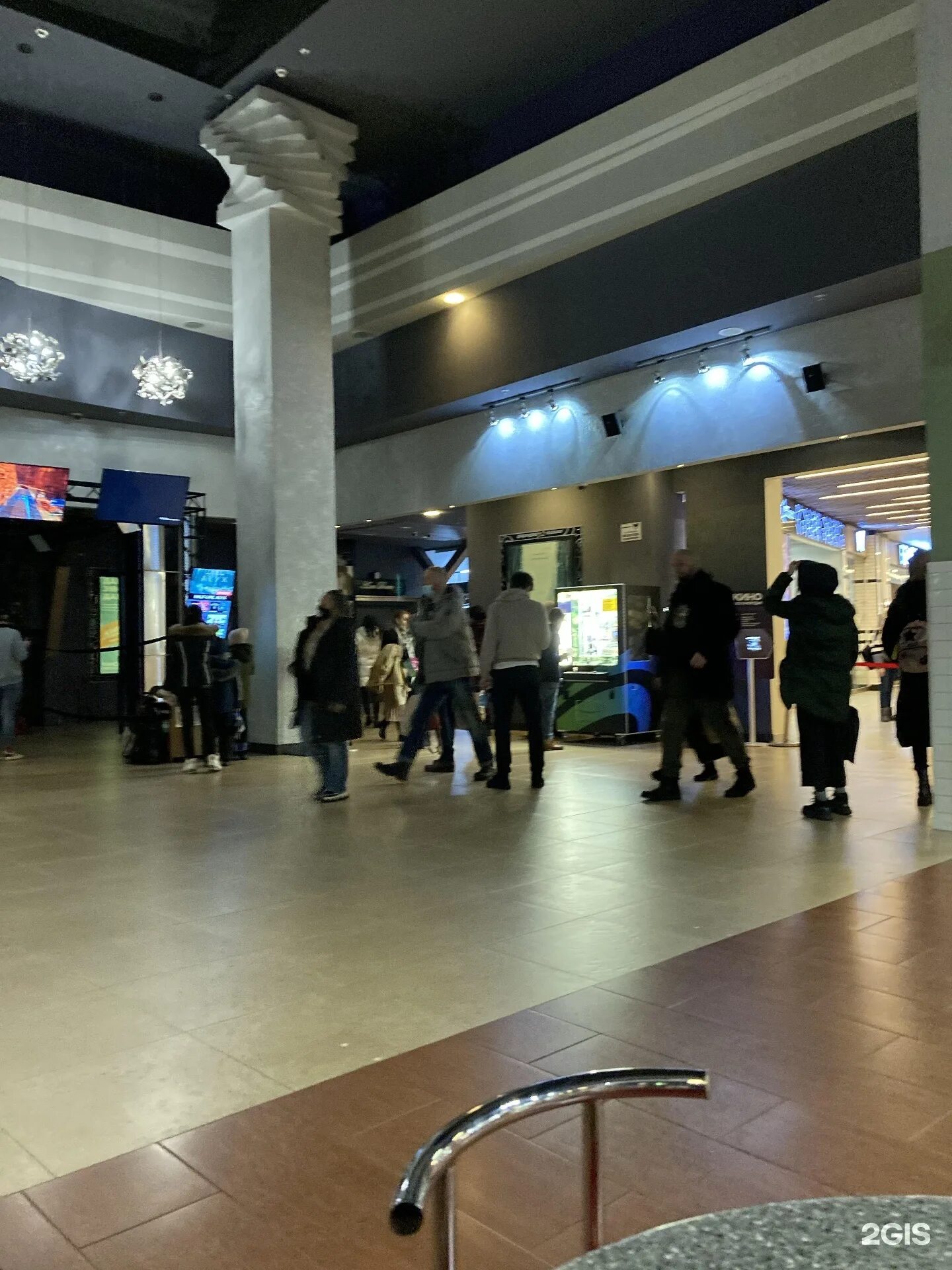 Формула кино галерея санкт-петербург. Санкт-петербург лиговский проспект 30 галерея. Трк галерея кинотеатр. Кинотеатр спб лиговский проспект галерея. Трк галерея кинотеатр.