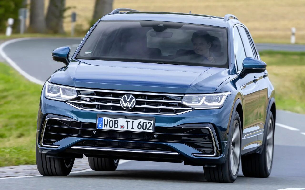 Сколько стоит volkswagen tiguan. Новый Volkswagen Tiguan 2021. VW Tiguan 2021. WV Tiguan 2021. Фольксваген Тигуан 2021 комплектации.