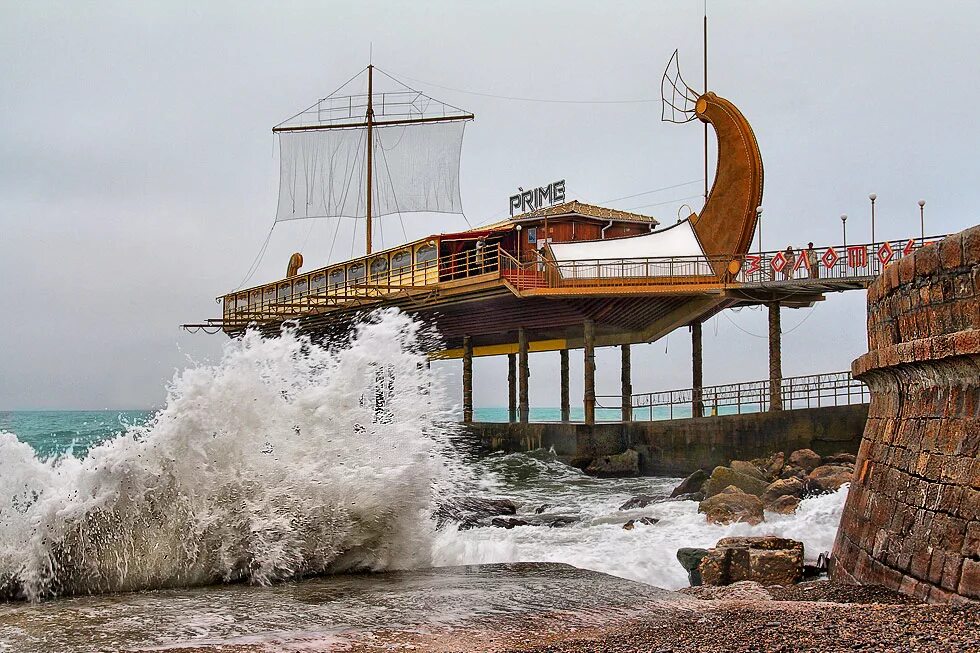 ялта корабль. ялта кафе корабль. ялта корабль. ялта набережная арго. корабль арго ялта.