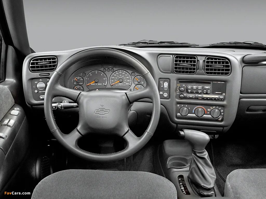 Chevrolet Blazer 1999 Interior. Шевроле блейзер 1998 4.3 салон. Chevrolet Blazer 1998 2.2 салон. Шевроле блейзер 2.2 салон. Торпеда 2001