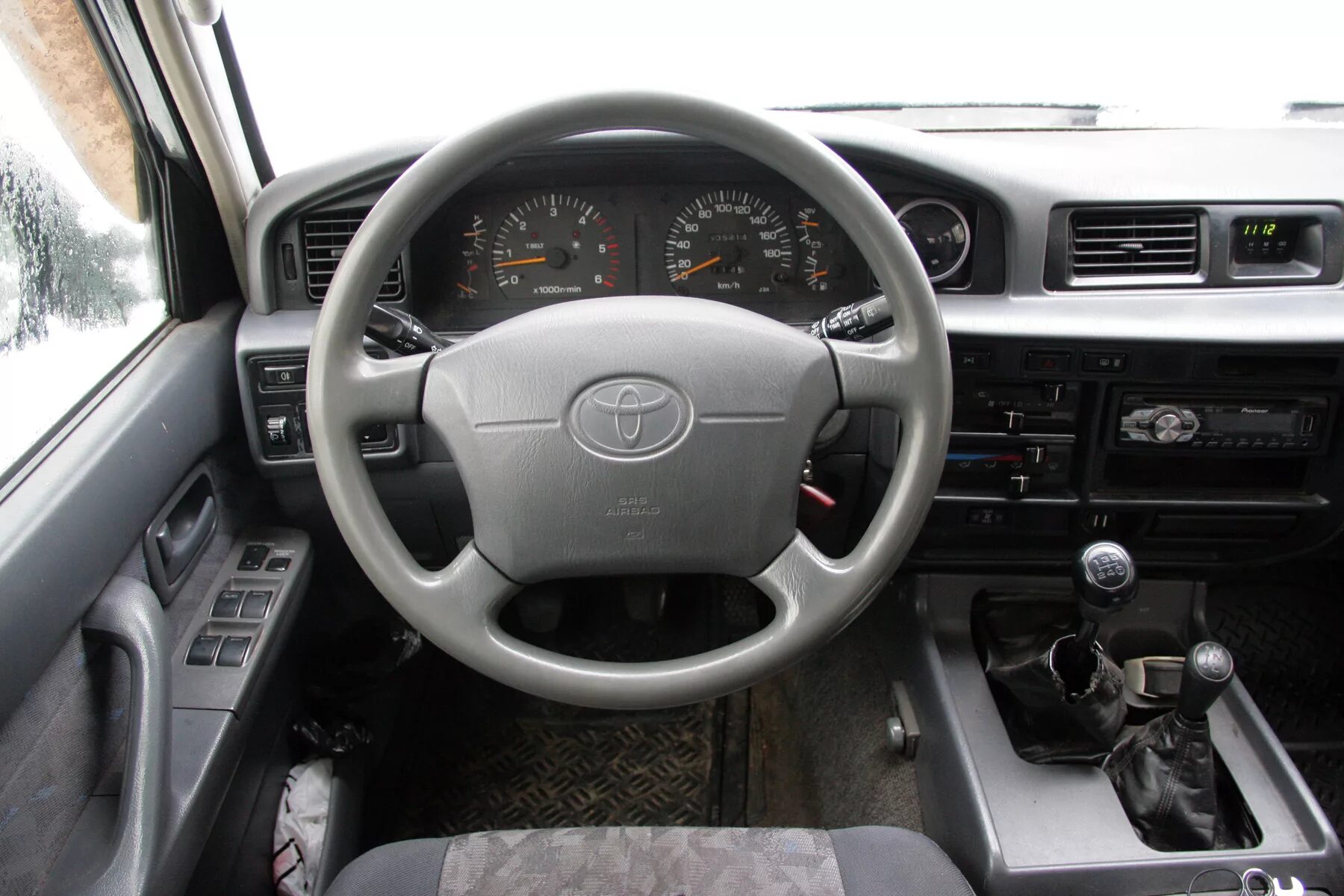 Toyota land cruiser 80 vx. Тойота 80 салон. Тойота 80 салон. Toyota land cruiser 80 салон. Toyota land cruiser 80 interior.