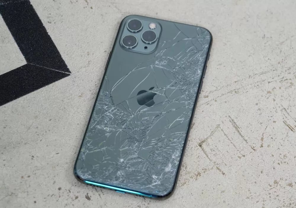 Заднее стекло на айфон 13. Iphone 11 задняя крышка. стекло iphone 11 pro max. разбитый iphone 11 pro max.