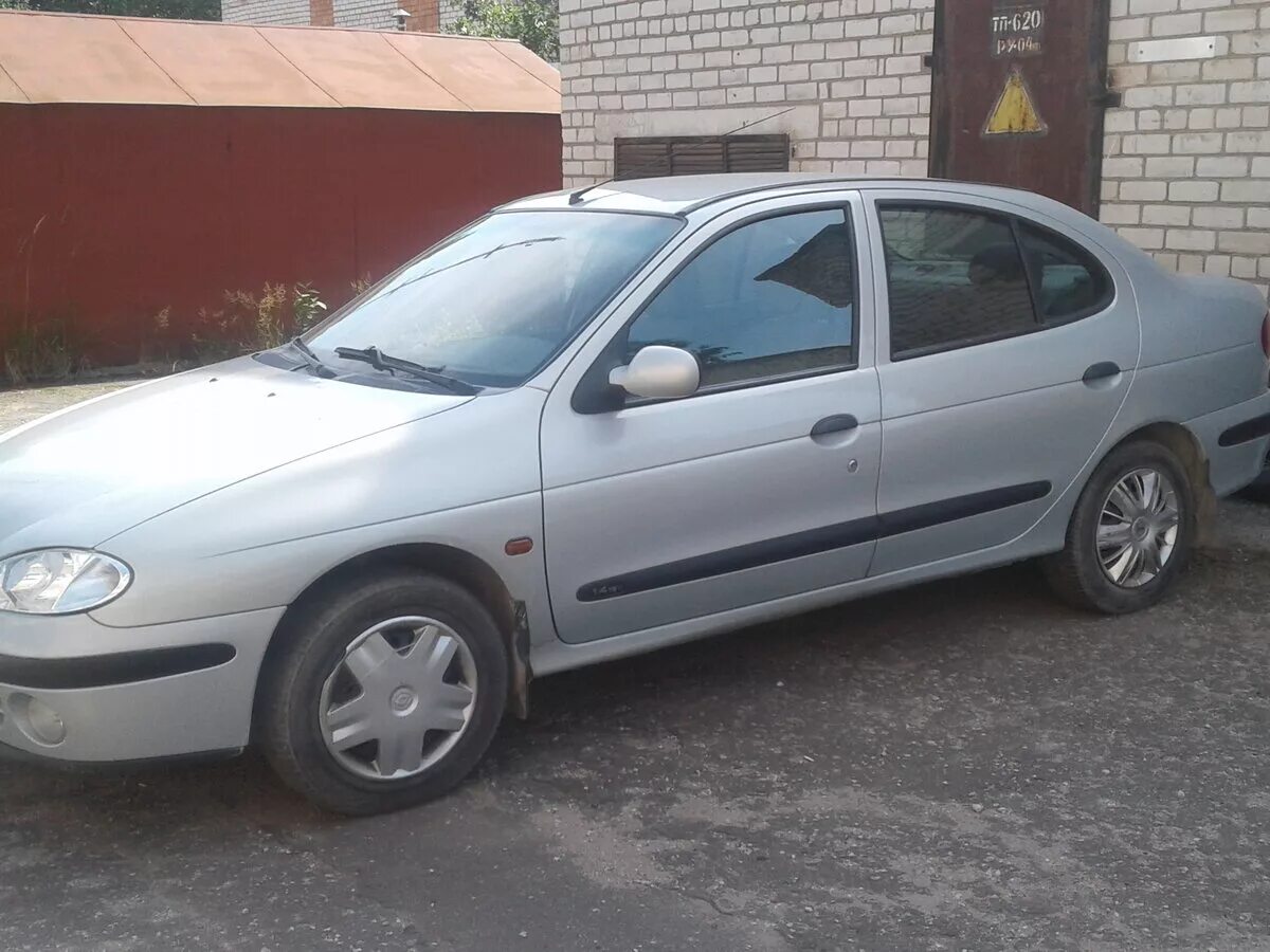 2002 megane. Renault Megane 2002. Рено Меган 2002 года. Рено Меган 2002г. Рено Меган 2002 белая.