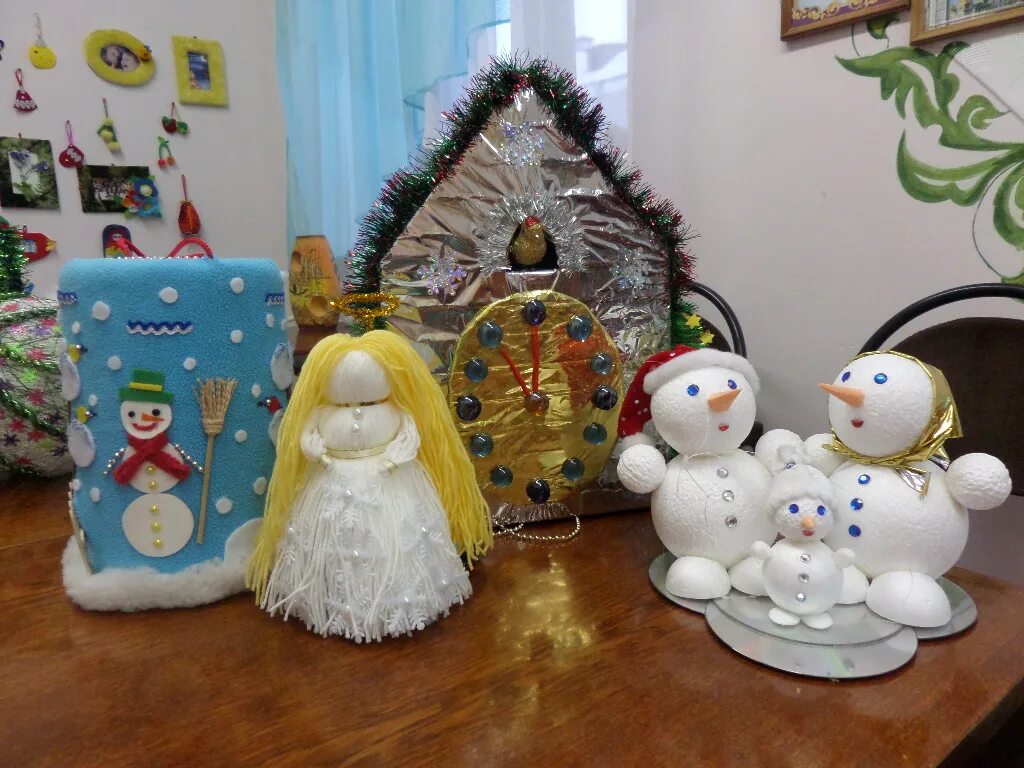 Сувениры бурятии конкурс 2022 поделки. Муниципальный конкурс детского творчества «подарок для мамы». Итоги конкурса рождественский ларец. Рождественский ларец конкурс. Конкурс поделок ларец новогодних чудес.