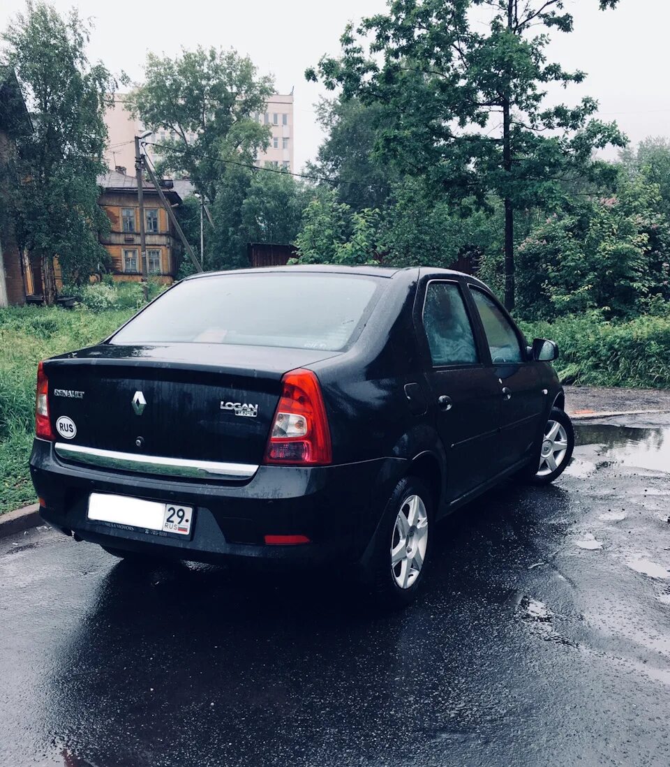Логан 1 фаза 2 задний бампер. Рено логан 1 фаза 2. Логан фазы. Renault logan 3. Рено логан с линзами.