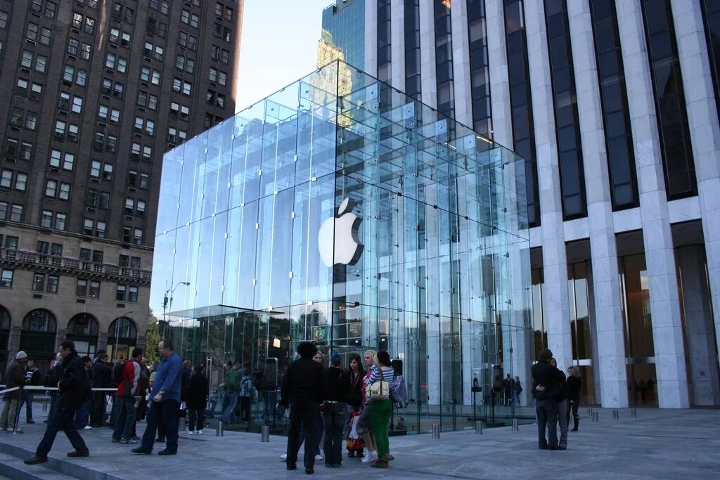 Первый магазин эппл в америке. Мск apple магазин. Дизайнерский отдел apple. Сша эпл стор. Необычные магазины apple.