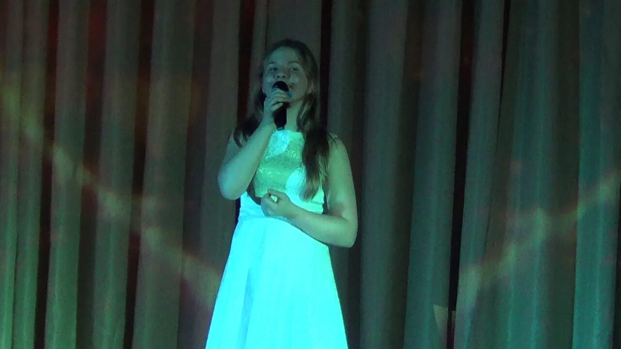 Ольханский посмотри на этот мир. Ольханский москва песня. ютуб ольханский выпускной. арина таратухина неоднозначно. песня вернись мечта моя.