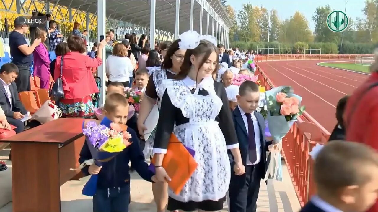 Школа 4 ленск. Школа 2 ленск.