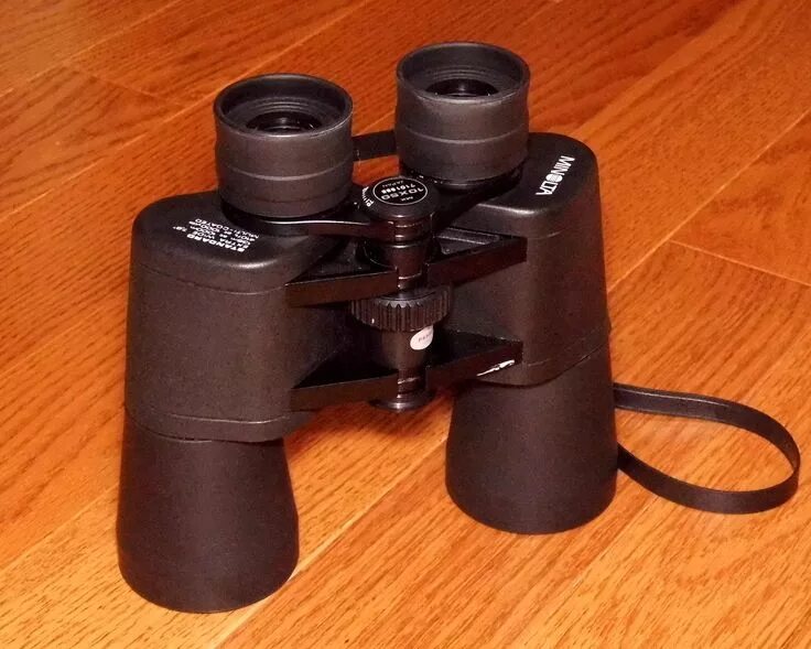 Бинокль field. Бинокль минолта. coated lens бинокль япония. crystar lens made in japan бинокль. бинокль 1980 ссср вид спереди.