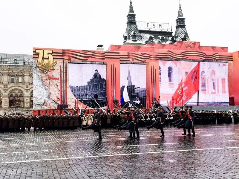 Праздники 1 7 мая. Празднование красного дня календаря. Празднования одного из красных дней календаря. Фотография празднования одного из красных дней календаря. Подбери и наклей фотографию празднования одного из красных дней.