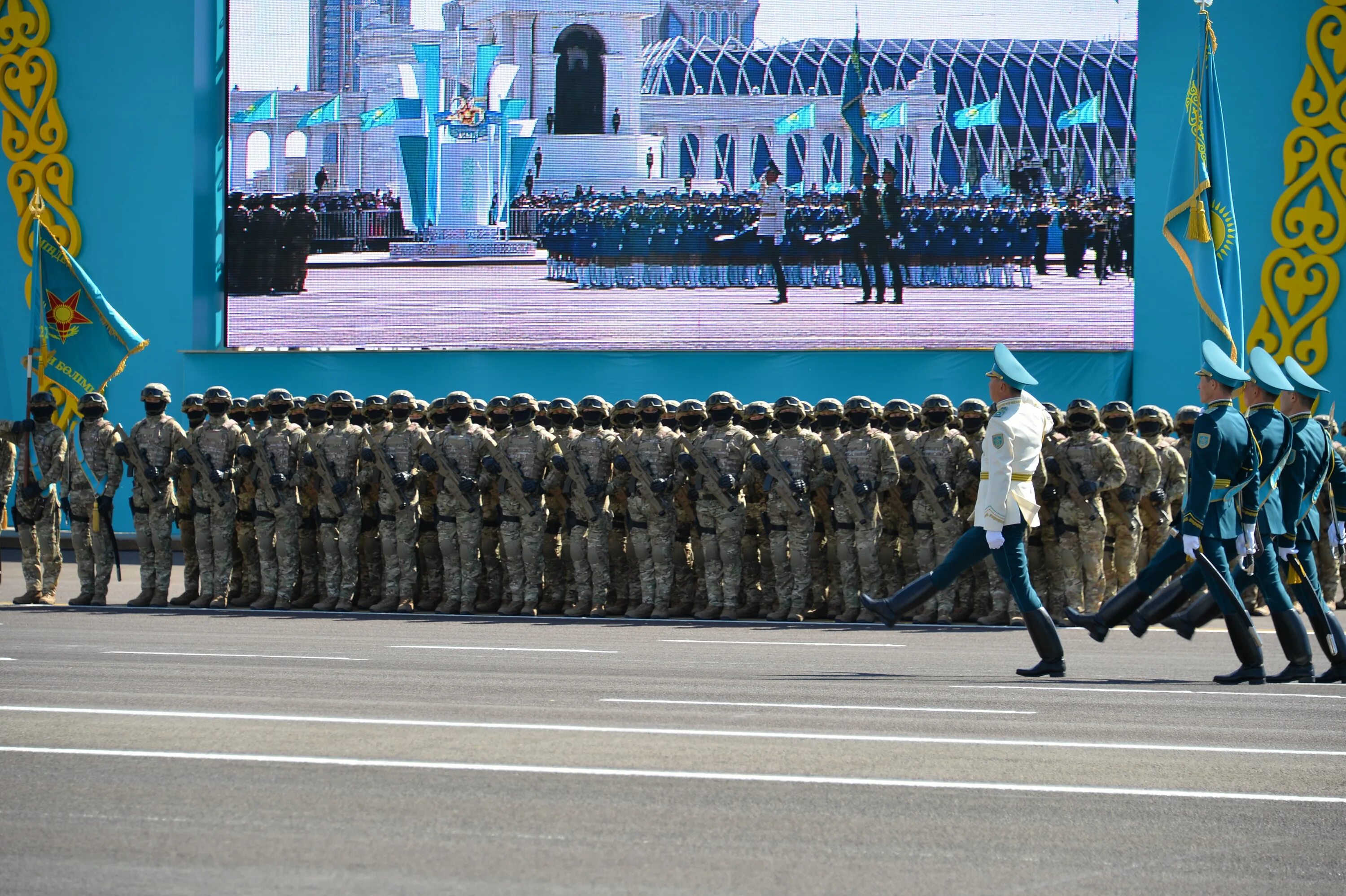 Парад Победы в Казахстане. 7 Мая Вооруженных сил Республики Казахстан. Армия Казахстана парад. Парад в Астане. 7 мая праздник в казахстане