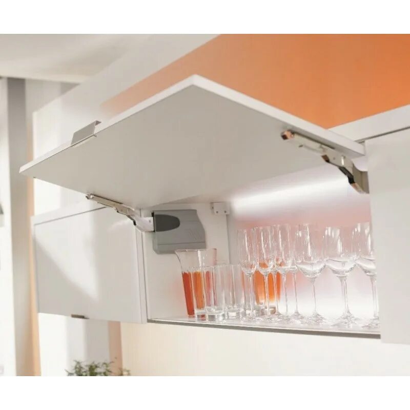 Blum hk top. Складной подъемник blum aventos. подъемник блюм hk. поворотный подъемник blum aventos hk. фурнитура блюм авентос.