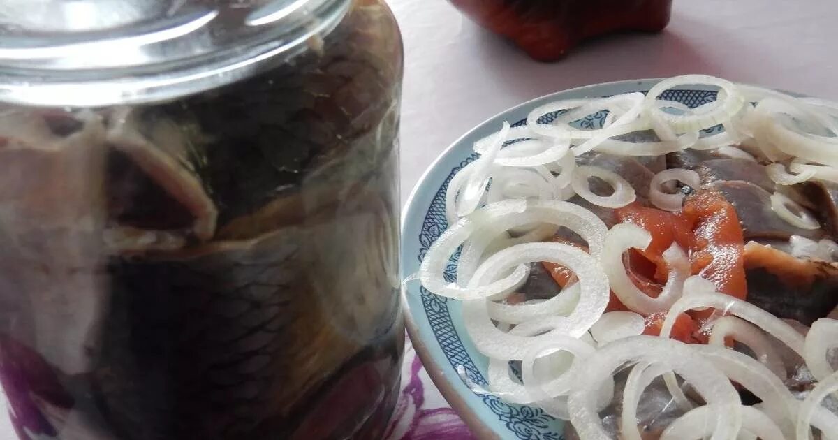 Солить селедку в банку