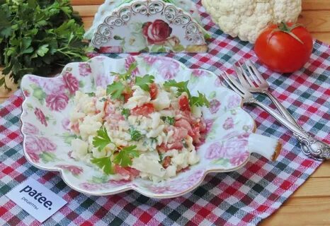 Салат из цветной капусты с овощами