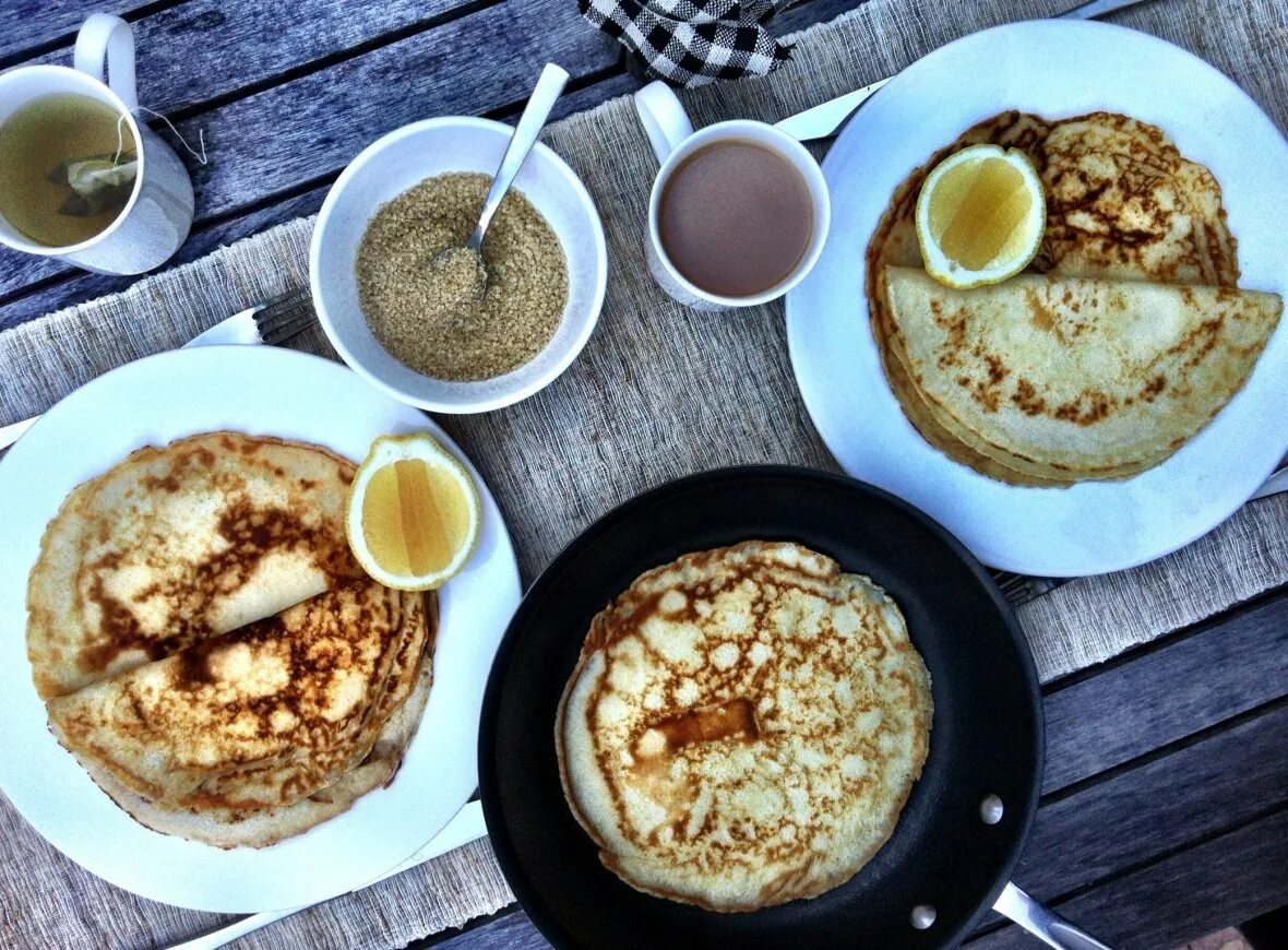 Панкейки фото. Блины фото. Блины в ресторане. Можно ли блины на завтрак. Можно ли блины на завтрак.