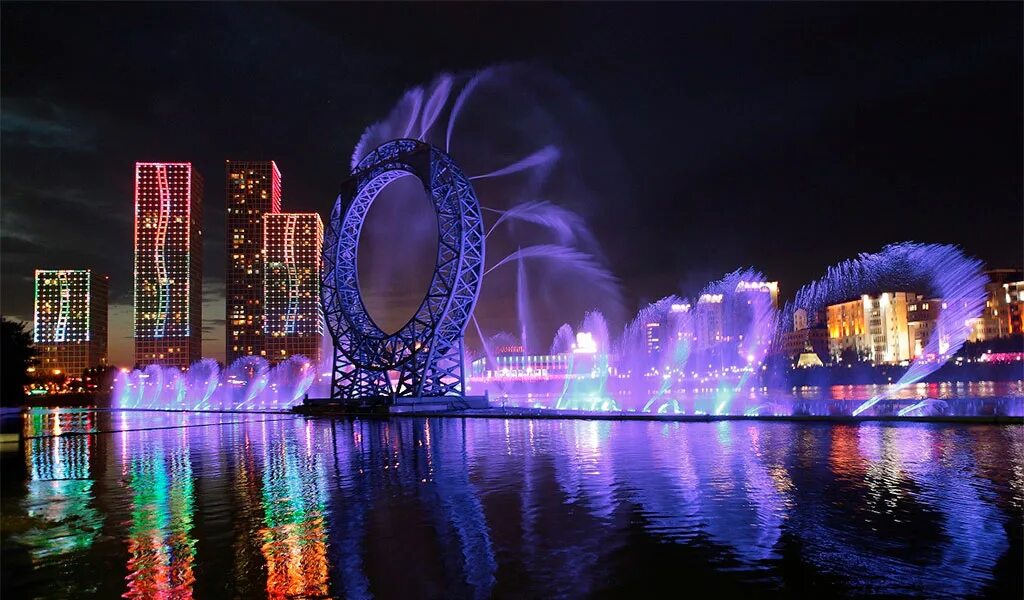 Khan shatyr в астане, казахстан. Астана проспект туран 37 хан шатыр. Трц казахстана – хан шатыр. Достопримечательности нурсултана казахстан. Ледовый каток алматы.